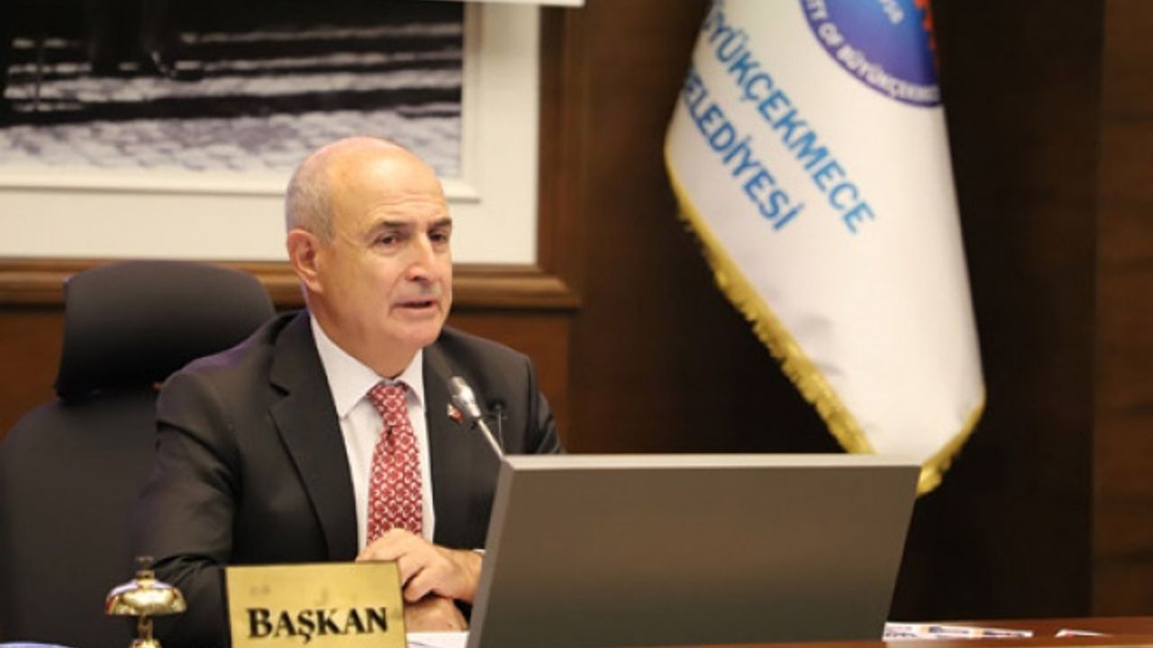 Akgün: Deprem geliyor, herkes elini taşın altına sokmak zorunda!