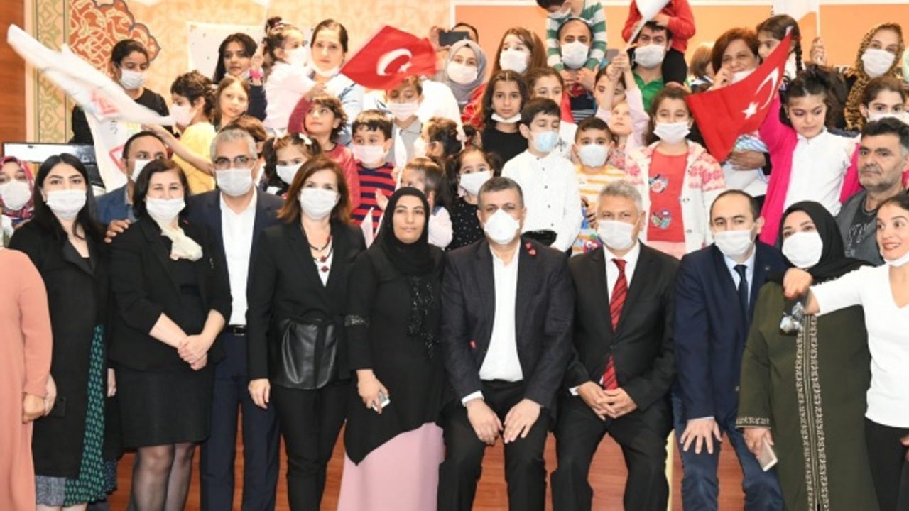 Esenyurt Belediyesi’nden lösemili çocuklara moral