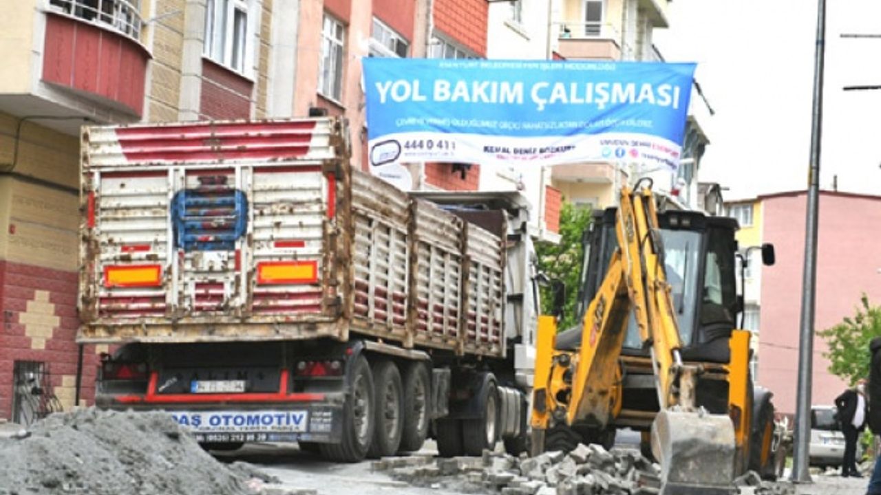 Esenyurt'ta cadde ve sokaklar yenileniyor