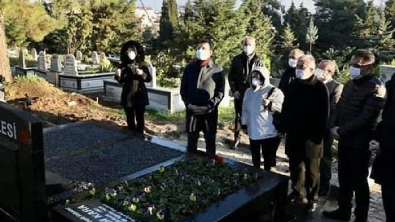 İmamoğlu'ndan Kara'nın mezarına ziyaret
