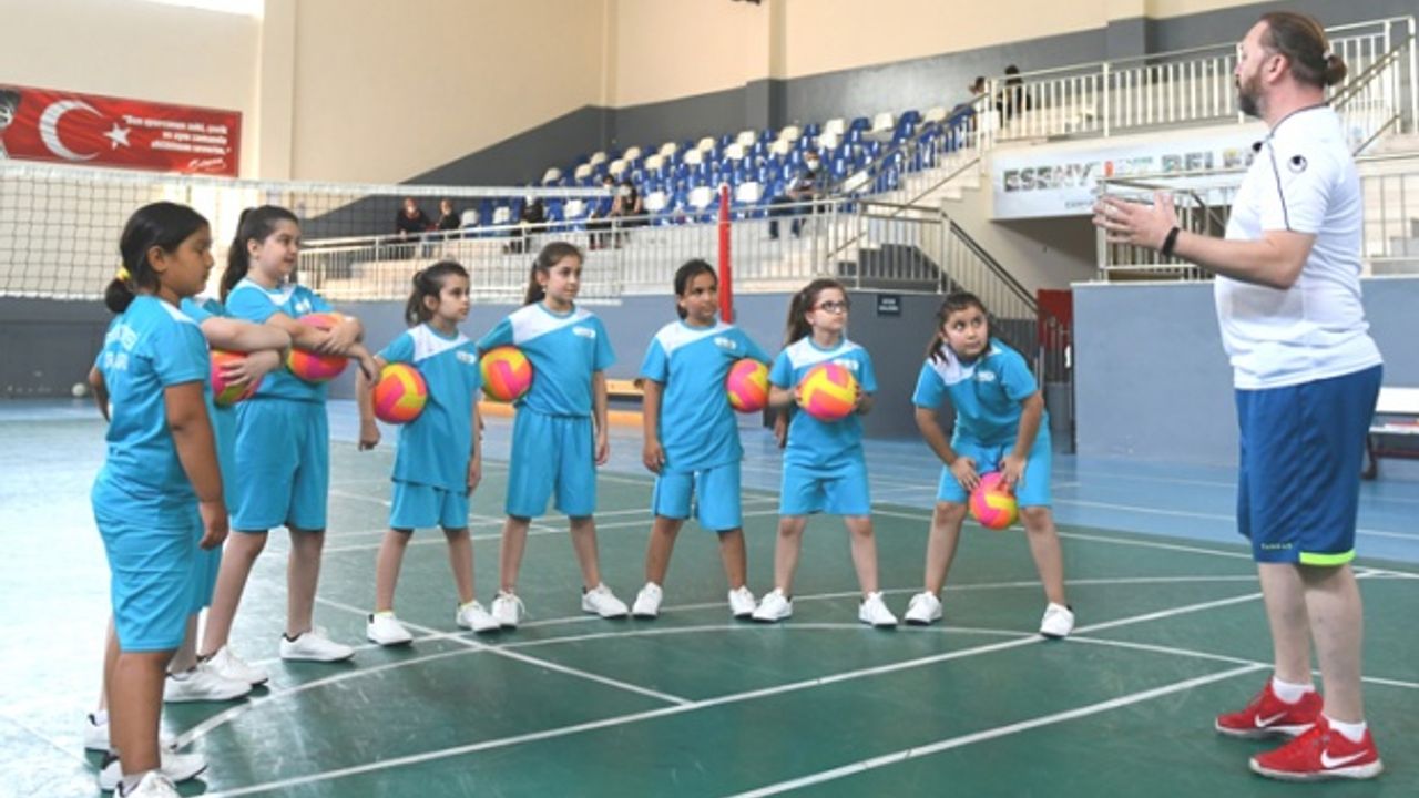 Esenyurt'ta çocuklar sporla sosyalleşiyor
