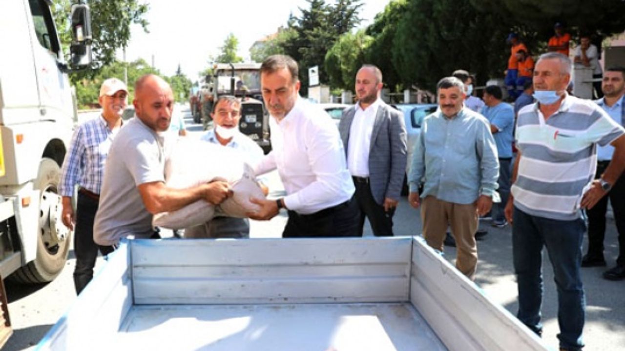 Silivri'de tohumluk dağıtımı sürüyor