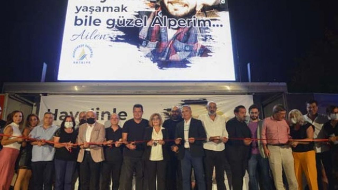 Kameraman Alper Baycın parkı törenle açıldı