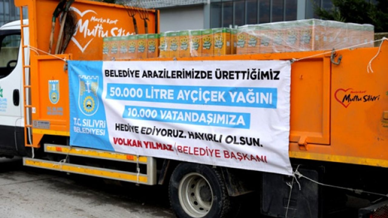 Silivri'de 10 bin aileye ücretsiz ayçiçek yağı