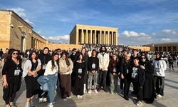 Küçükçekmeceli Gençler Ata'nın huzurunda