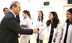 Hakan Çebi'den sağlıkçılara kutlama