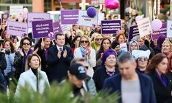 Silivri'de kadınlardan 8 Mart yürüyüşü