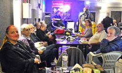 Şiir, müzik ve dostluk ‘Dolunay’da kucaklaştı