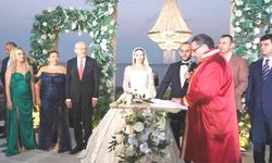 Kılıçdaroğlu İzsiz ile Avcılar'da nikah şahidi
