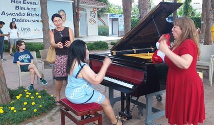 Alman piyanistten interaktif konser