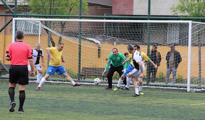 3 bin 600 sporcuyla yazboyu spor