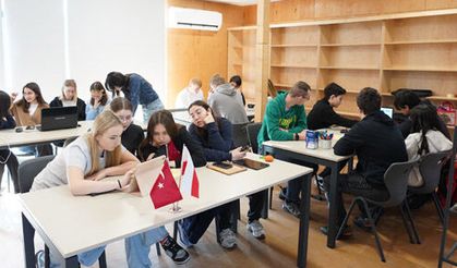 Polonyalı öğrenciler Beylikdüzü'nde