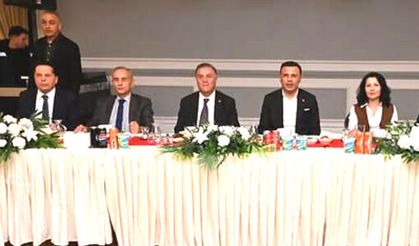 CHP'li Başkanlar iftarda buluştu