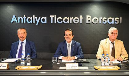 Üretim ve ticaret var, para yok