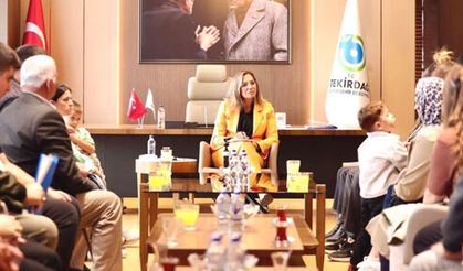 Yüceer halk gününü ilçelere yaymaya başladı