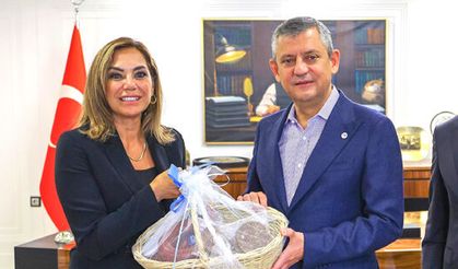 Candan Yüceer'den Özgür Özel'e ziyaret