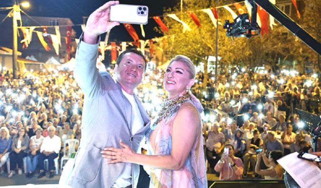 Karpuz Festivali'nde Muazzez Ersoy rüzgarı