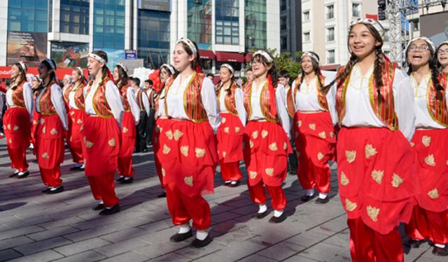 Esenyurt'ta Cumhuriyet Bayramı kutlaması