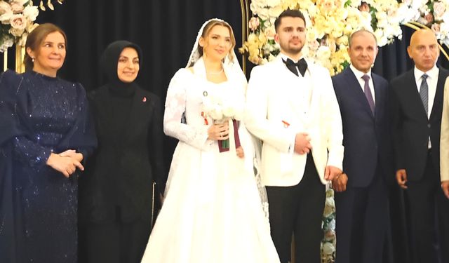 Kaynarca ve Ekmen Ailesi’nin mutlu günü