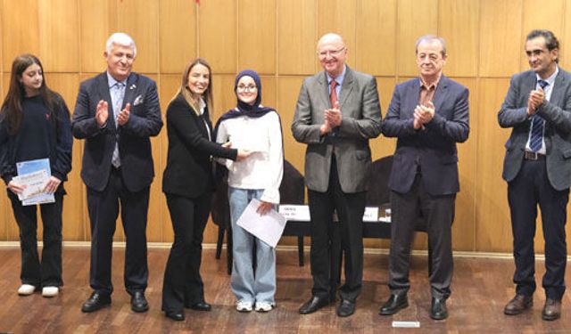 Büyükçekmece’nin genç şairleri ödüllendirildi