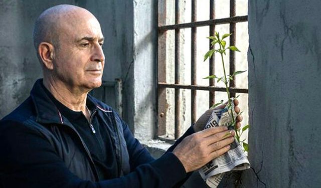 Akgün:Umut yolunu bulur