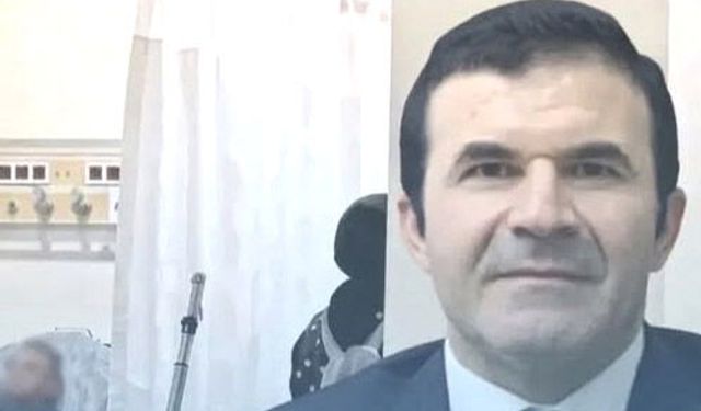 Acil serviste vatandaş gibi bekledi