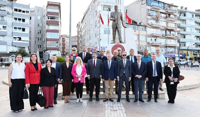 Silivri CHP kuruluşu kutladı