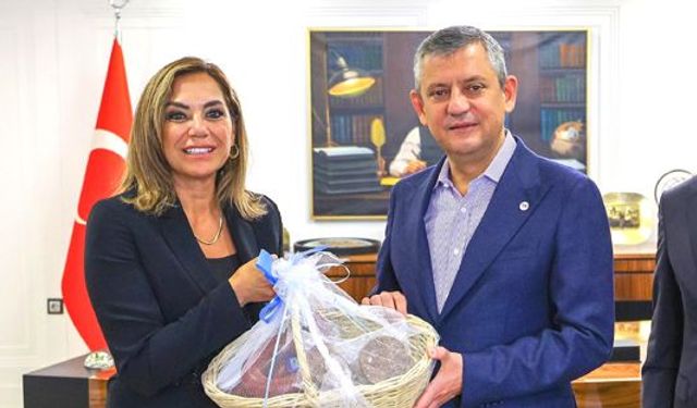 Candan Yüceer'den Özgür Özel'e ziyaret