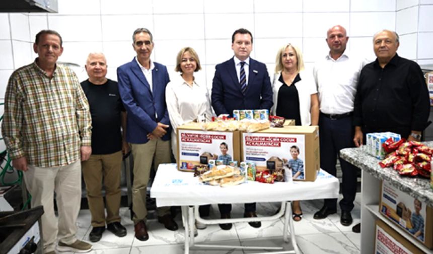 Silivri'de kahvaltı paketi dağıtımları başladı