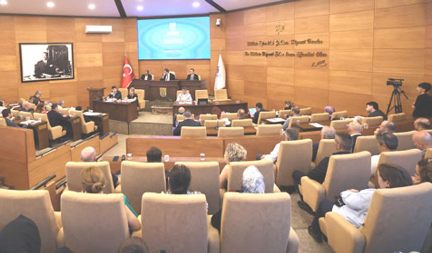 Bağışlar, ödüller, isimlendirilmeler meclis gündeminde