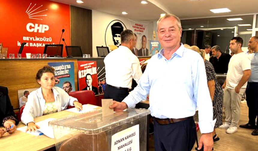 CHP Beylikdüzü’nde tüzüğe darbe!
