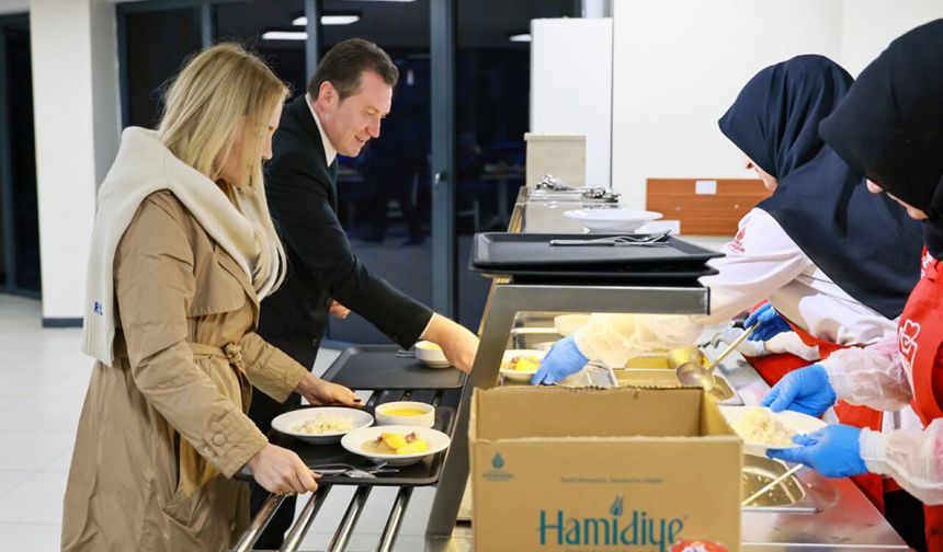 Balcıoğlu, Kent Lokantası’nda