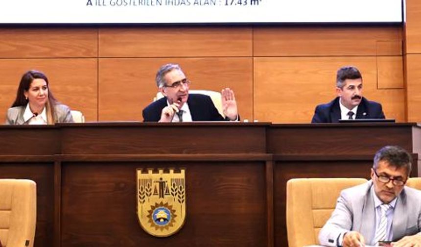 Bir cıvata tüm gündemi bastırdı